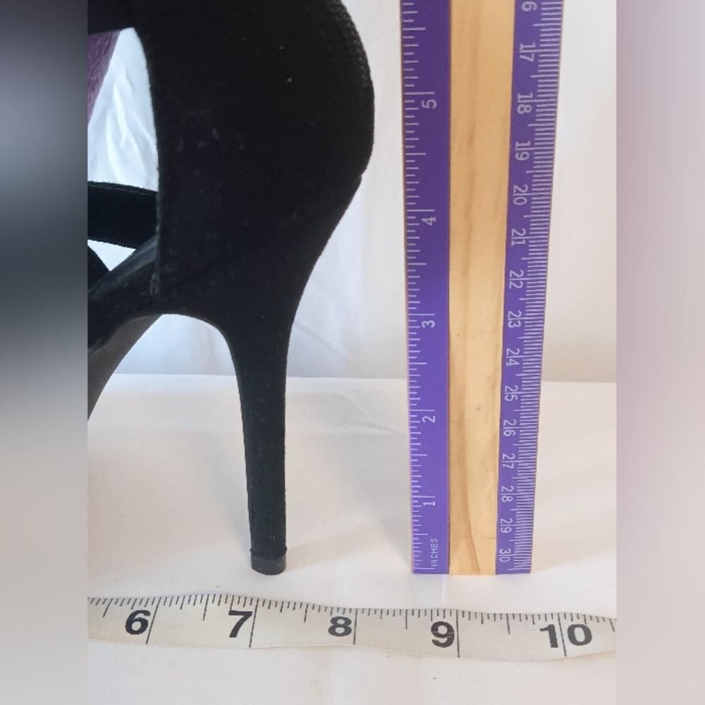 𝑾𝒊𝒍𝒅 𝑫𝒊𝒗𝒂 𝑳𝒐𝒖𝒏𝒈𝒆 𝑳𝒂𝒄𝒆𝑼𝒑 𝑩𝒍𝒂𝒄𝒌 𝑯𝒆𝒆𝒍𝒔 - Picture 9 of 10